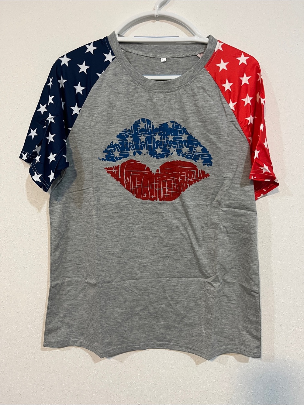 Patriotic Star Raglan Tee - Grey with Red & Navy Lips size L